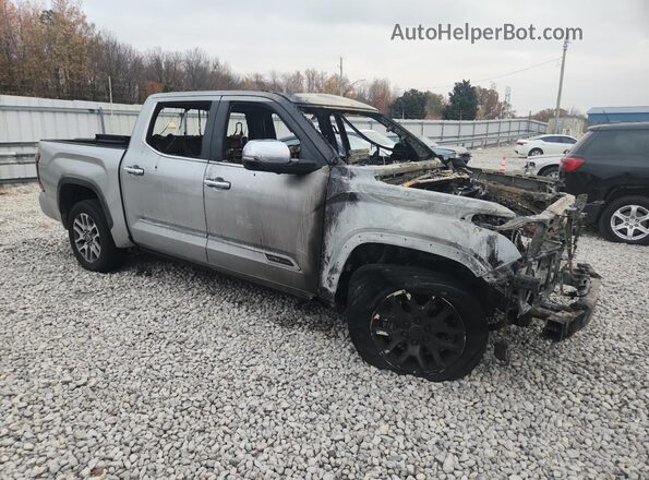 5TFMA5DBXPX104889 2023 TOYOTA TUNDRA Silver Передня права чверть