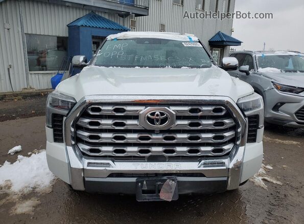 5TFMA5EC3RX032332 2024 TOYOTA TUNDRA Белый Вид спереди