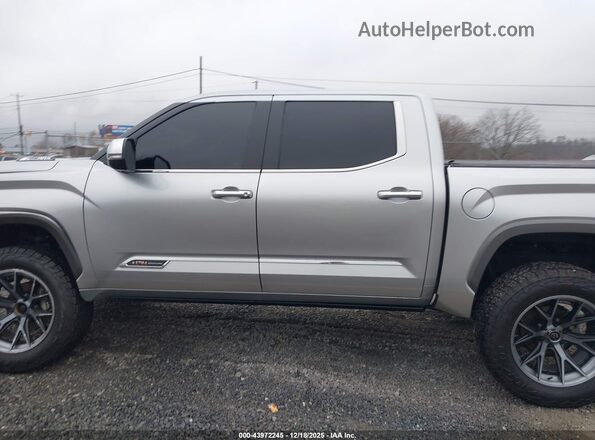 5TFMC5DB9RX054659 2024 TOYOTA TUNDRA HYBRID Silver Vista interior de 360 grados