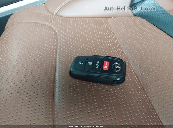 5TFMC5DB9RX054659 2024 TOYOTA TUNDRA HYBRID Silver Vista del salpicadero
