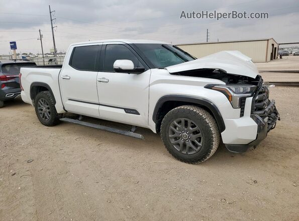 5TFNA5AB2PX027007 2023 TOYOTA TUNDRA Белый Передняя правая четверть