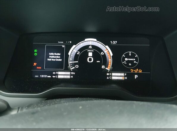 5TFWA5DB3RX213741 2024 TOYOTA LIMITED Gray Հետևի նստատեղերի տեսք