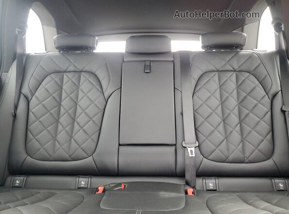 5UX13EU04R9S33728 2024 BMW X5 Black უკანა სავარძლების ხედი