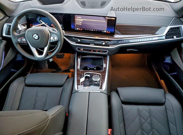 5UX13EU0XT9086063 2026 BMW X5 White Вид щитка приладів