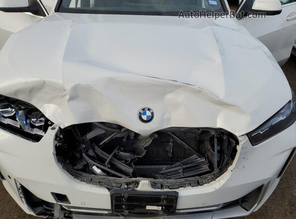 5UX13EU0XT9086063 2026 BMW X5 White Панорамний вид салону 360°
