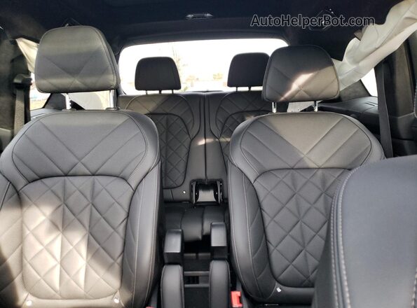 5UX23EM01P9P90503 2023 BMW X7 Black უკანა სავარძლების ხედი