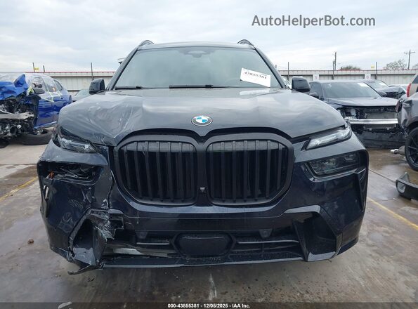 5UX23EM02R9S16477 2024 BMW X7 Black Widok z przodu
