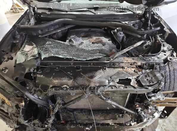 5UX23EM02R9U74014 2024 BMW X7 White Widok komory silnika