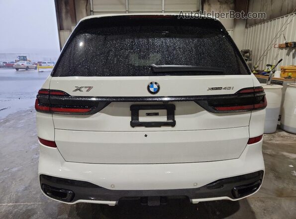 5UX23EM02R9U74014 2024 BMW X7 White Widok z tyłu