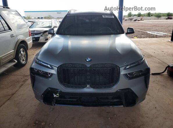 5UX23EM05T9102044 2026 BMW X7 Gray Դիմացի տեսք