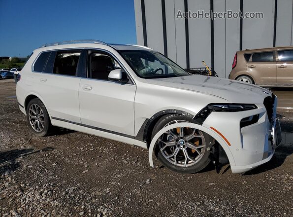 5UX23EM07S9W43157 2025 BMW X7 White Przód prawy