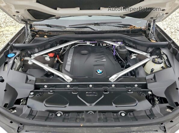 5UX23EM08P9R39909 2023 BMW X7 White Вид підкапотного простору