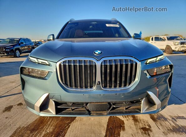 5UX23EM09P9R44777 2023 BMW X7 Gray Вид спереду