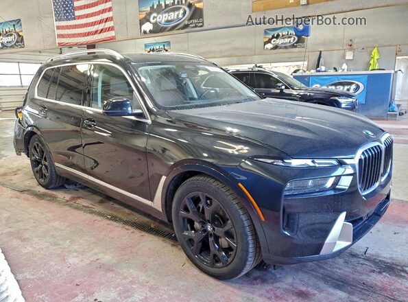 5UX23EM09R9W02457 2024 BMW X7 Черный Передняя правая четверть