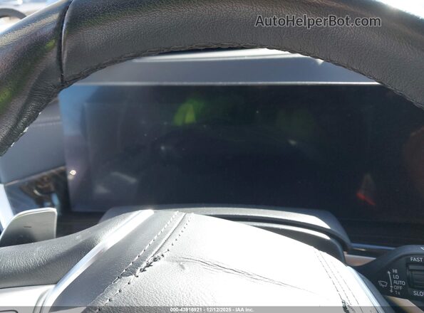 5UX23EM0XP9P00328 2023 BMW X7 Gray Widok tylnych siedzeń