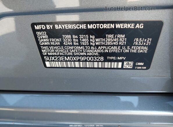 5UX23EM0XP9P00328 2023 BMW X7 Gray Widok komory silnika