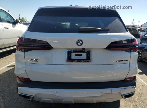 5UX23EU00R9U06228 2024 BMW X5 White Rear view