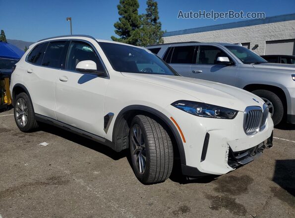 5UX23EU00R9U06228 2024 BMW X5 White Front right