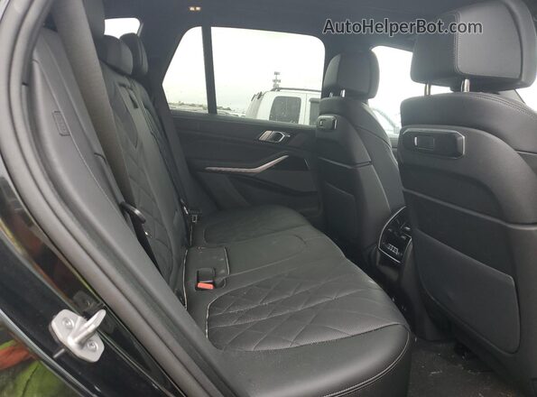 5UX23EU00S9X99184 2025 BMW X5 Black Widok wnętrza z tyłu