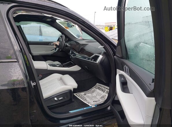 5UX23EU01T9055997 2026 BMW X5 Black Սալոնի դիմացի տեսք