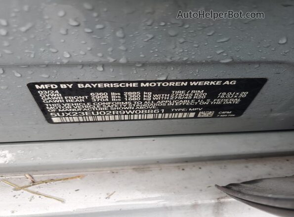 5UX23EU02R9W08861 2024 BMW X5 Gray 360 interior view