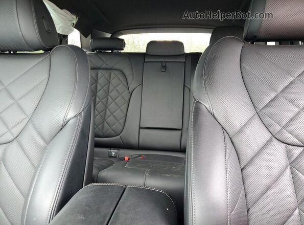 5UX23EU03R9S30873 2024 BMW X5 Silver Widok tylnych siedzeń