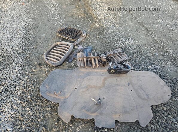 5UX23EU07R9U30803 2024 BMW X5 Blue ძრავის განყოფილების ხედი