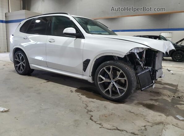 5UX23EU08R9T61930 2024 BMW X5 White Delantero derecho