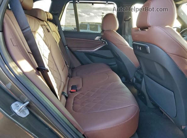 5UX23EU08S9Y76397 2025 BMW X5 Green უკანა სალონის ხედი