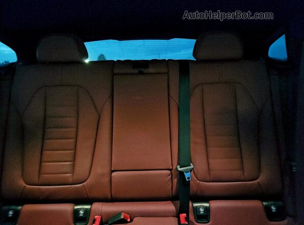 5UX2V1C03L9C01100 2020 BMW X4 Black Vista de los asientos traseros