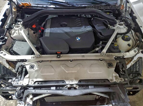 5UX2V1C04L9B74084 2020 BMW X4 White Սալոնի հետևի տեսք