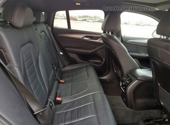 5UX2V1C0XM9G42532 2021 BMW X4 White Вид задніх сидінь