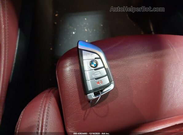 5UX2V5C0XM9D85248 2021 BMW X4 White Вид панелі приладів