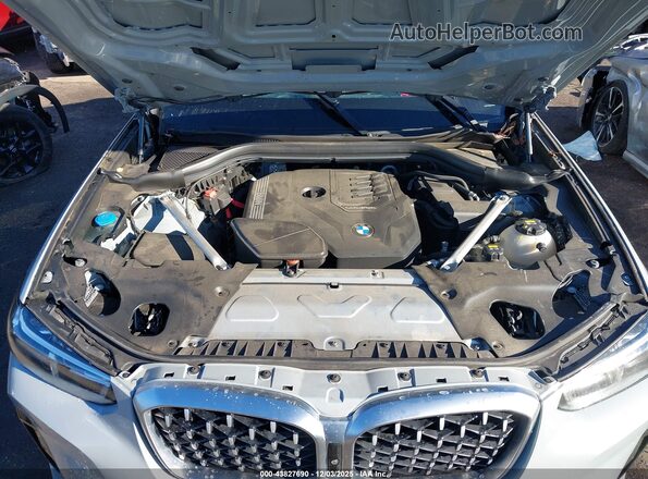 5UX33DT07N9L25561 2022 BMW X4 Gray Vista trasera