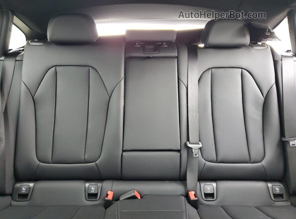 5UX33DT08S9087540 2025 BMW X4 Gray Հետևի նստատեղերի տեսք