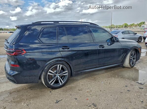 5UX33EM05S9Y48061 2025 BMW X7 Black Задня права чверть