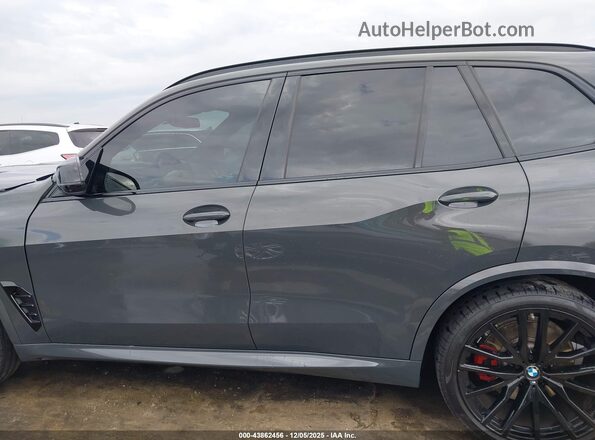 5UX33EU02S9W56757 2025 BMW X5 Gray 