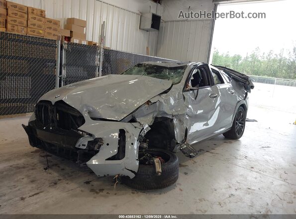 5UX33EX00R9T01236 2024 BMW X6 Gray Front view