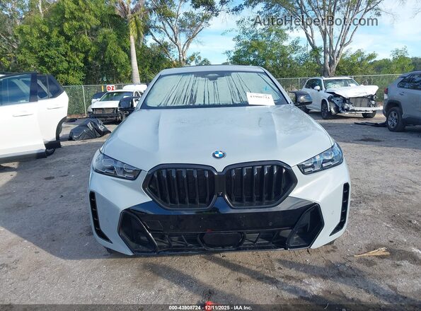 5UX33EX07R9U86403 2024 BMW X6 Gray Widok zestawu wskaźników