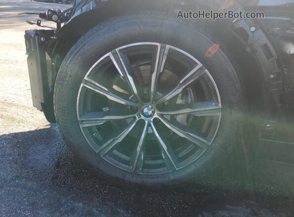5UX33EX09S9W97687 2025 BMW X6 Black 