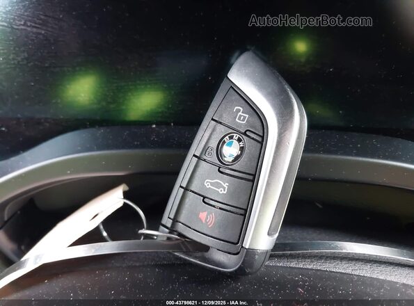 5UX43DP04N9N14120 2022 BMW X3 White Widok deski rozdzielczej