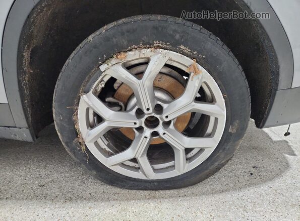 5UX43DP04R9V05830 2024 BMW X3 Gray 