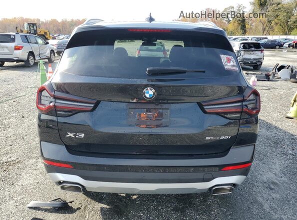 5UX43DP08R9U07402 2024 BMW X3 Черный Вид сзади