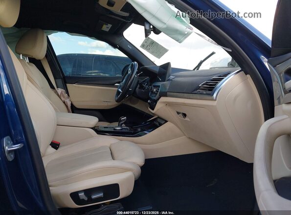 5UX43DP09N9N42642 2022 BMW X3 Синий Вид салона спереди