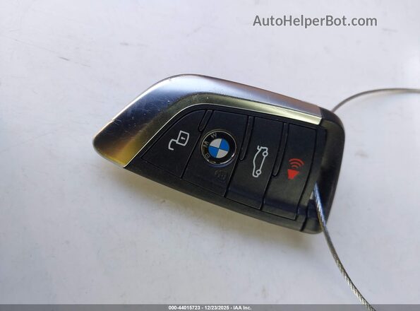 5UX43DP09N9N42642 2022 BMW X3 Синий Вид панели приборов