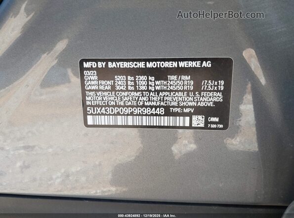 5UX43DP09P9R98448 2023 BMW X3 Silver Widok komory silnika