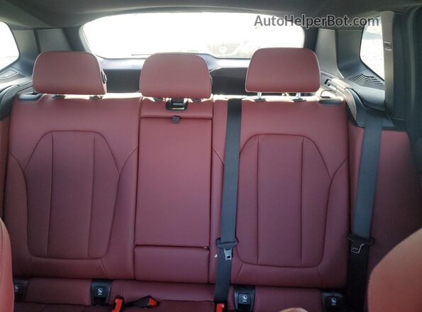 5UX43DP0XP9N72655 2023 BMW X3 Charcoal Вид задніх сидінь
