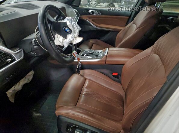 5UX43EU00R9S27020 2024 BMW X5 White წინა სალონის ხედი