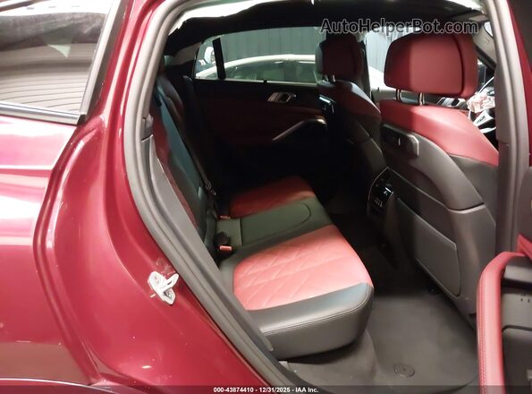5UX43EX09T9150201 2026 BMW X6 Red Widok naklejki z numerem VIN