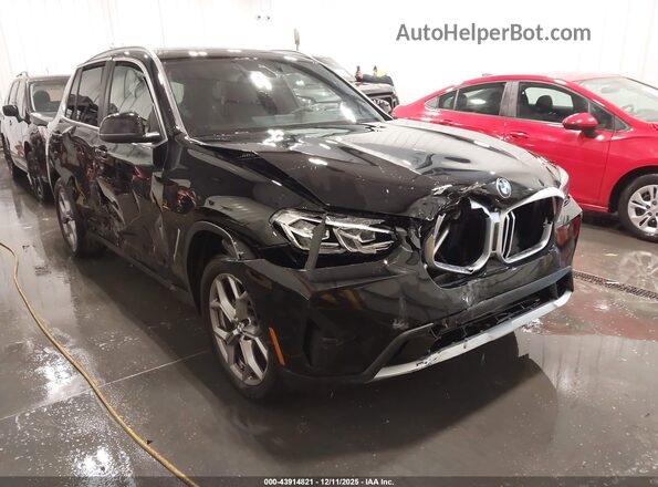 5UX53DP00R9T49001 2024 BMW X3 Black Vista frontal